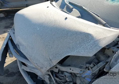 2005 Toyota Prius from USA, damaged, VIN JTDKB20U353037440